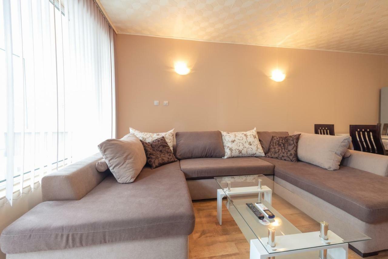 Green House Burgas Екстер'єр фото